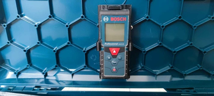 instrument titulaire soutien Bosch glm 40 couvercle support 3d print model - Mito3D