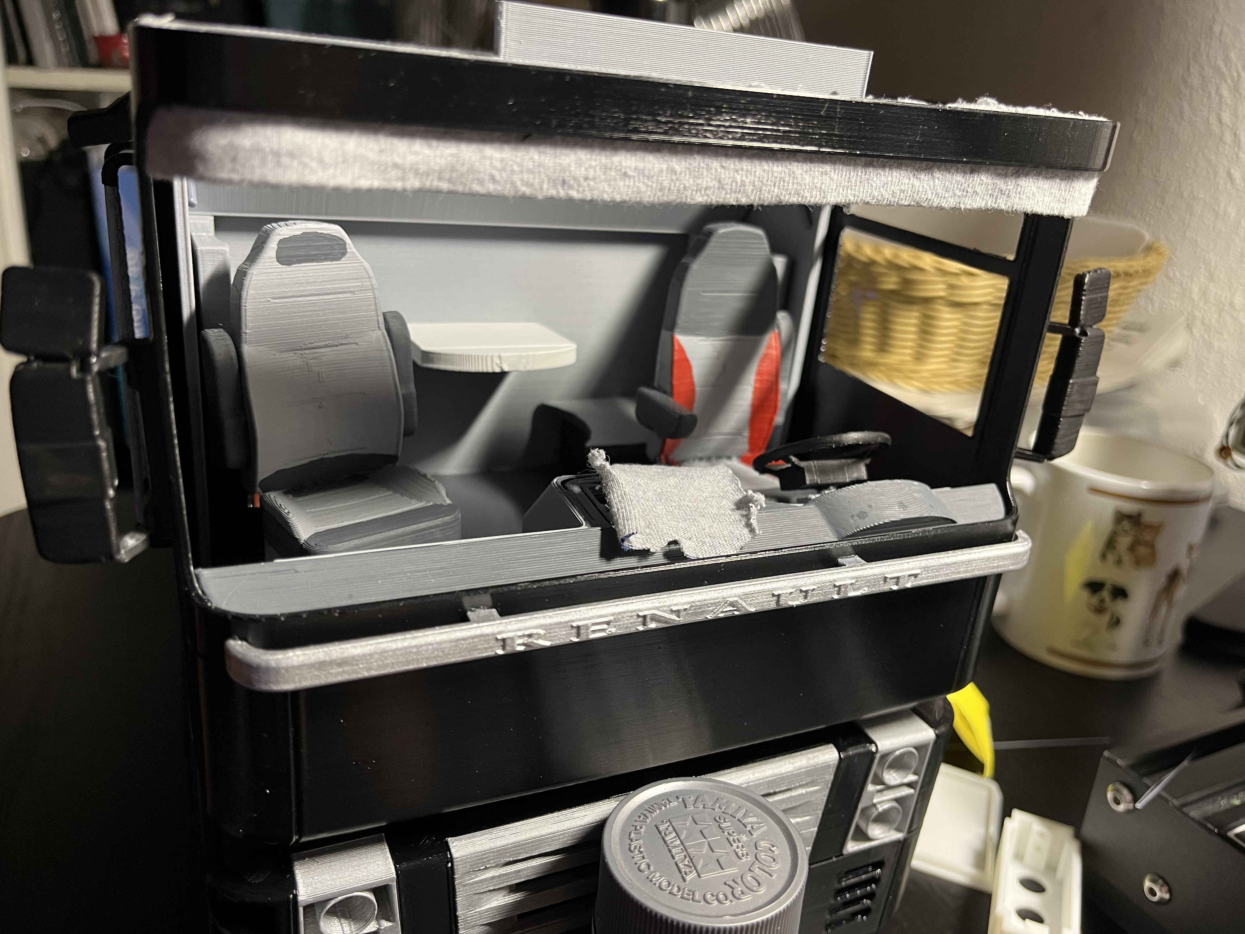 interior 1 14 scale renault magnum Various renault magnum tamiya thingiverse 1:14 scale hobby truck 3d ender 3 v2  3D print model - Mito3D