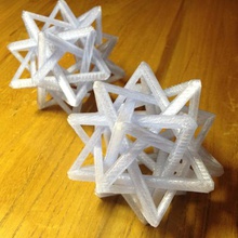 enclavamiento de tetraedros variación arte 3d print model - Mito3D