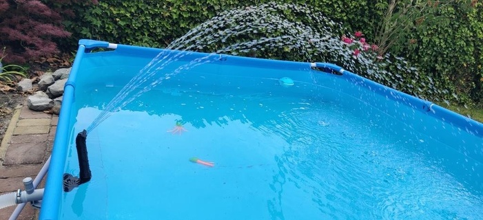 intex curved outlet sprinkler jet bajonet quickconnect Home bestway fountain pool outdoor garden activities 3d print model - Mito3D