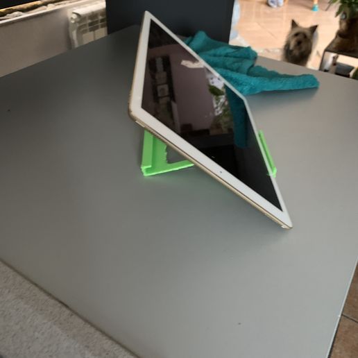 ipad supporto pro tavoletta 3D print model - Mito3D