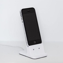 iphone 5 minimal quai Cas gaine gadget art belle mise charge supporter minimaliste Facile mobile téléphone 3d print model - Mito3D