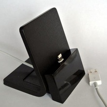 el iphone de pie.gadget 3d print model - Mito3D