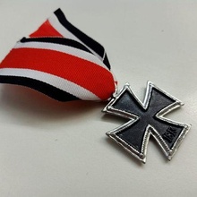 iron cross class medal fashion history germany war 2 wehrmacht ww2 3d print model - Mito3D