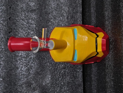 Demir adam bong savaş makine Su boru Sigara içmek ot 3d print model - Mito3D