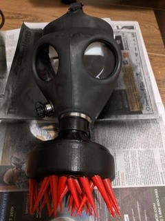 israélien gaz masque filtre pointes costume 3d print model - Mito3D