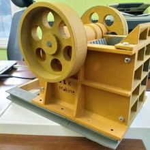 çeneler kırıcılar araç eneli konkasör taş kırıcı madencilik makine 3d print model - Mito3D