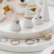 gioielleria scatola design moda squillare supporto ad anello dei gioielli 3d print model - Mito3D