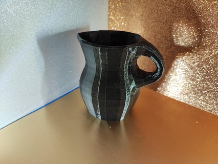 cruche l'eau carafe lanceur décoration Jeu boisson récipient bricoloup 3d 3d print model - Mito3D