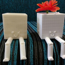kawaii flower pot home decor preassembled moving parts funny vase emoji decoration 3d print model - Mito3D