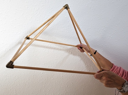 keops piramide vertici modello museo decorazione geometria 3d print model - Mito3D