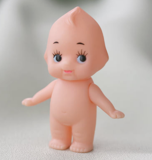 kewpie japonês maionese boneca mascote Japão Kawaii 3d print model - Mito3D