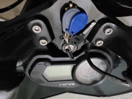 Schlüssel Startseite Mantel Rouser Bajaj 135 Motorrad 3d print model - Mito3D