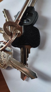 key identifier Home key ring key hubcap  3d print model - Mito3D