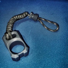 Schlüsselbund edc Ausrüstung Paracord n5 Gadget Perle Messing Korn Zylinder Lanyard Messer 3d print model - Mito3D
