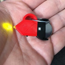 Schlüsselanhänger Maus led Licht led-Maus-stack 2032 gadget heap guigeek tv guigeektv key ring 3d print model - Mito3D