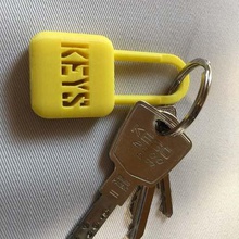 keychain padlock jewelry keys keychains key 3d 3d print model - Mito3D