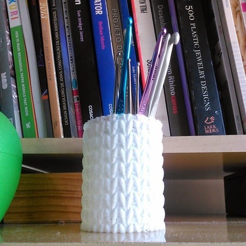 knitted pot home organization pencil holder knitting needles crr crochet hook container 3D print model - Mito3D