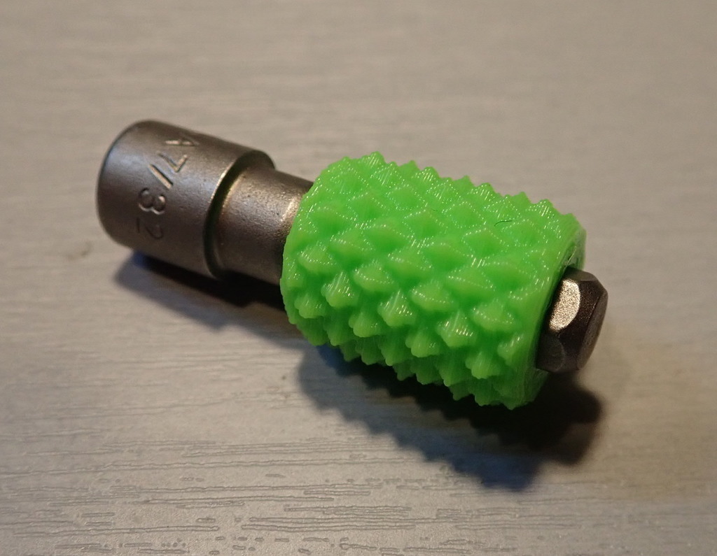 knurly thumb hex bit driver holder key nut hand tools 3D print model - Mito3D