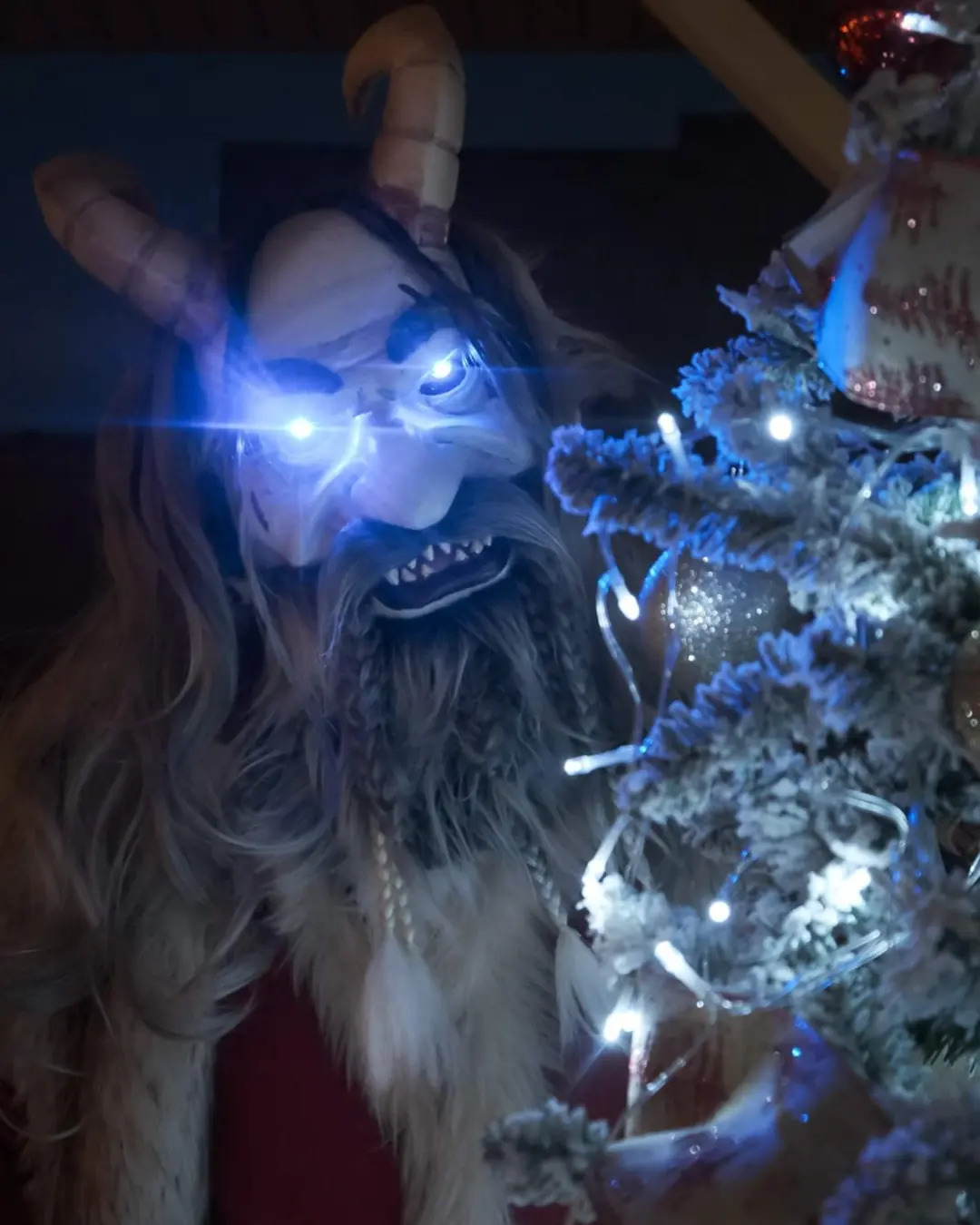 krampus moving jaw mask cosplay holiday yule yuletide moveable evil horn led eye xmas 3D print model - Mito3D
