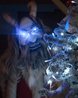 Krampus Moviente mandíbula máscara cosplay fiesta Navidad Navidades movible mal cuerno LED ojo 3d print model - Mito3D