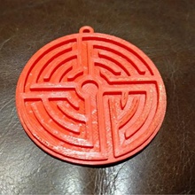 labyrinth pendant jewelry 3d print model - Mito3D