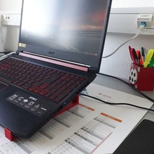 Laptop Stand Werkzeug 3d print model - Mito3D