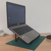 Laptop Stand 50 Werkzeug Aufzug komfortabel pc Gaming Spiele Studie Arbeit 3d print model - Mito3D