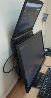 ordenador portátil vesa montar estante conveniente escritorio organizador monitor soporte juego azar accesorios organización juegos pc 100 75 adaptador vídeo computadora 3d print model - Mito3D