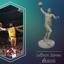 Lebron James 3d enterrar modelo impressão escultura futebol bola concorrência homem liga prêmio esporte basquetebol lbj la Lakers estátua figura equipe arte esculturas 3d print model - Mito3D