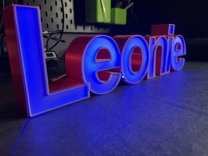 LED Namensschild leonie Lampe Neu 3d print model - Mito3D