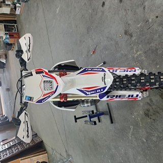 conduziu Rieju enduro motocross hardenduro farol 3d print model - Mito3D