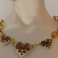 legend zelda - heart necklace jewelry nintendo neck lace link container 3d print model - Mito3D