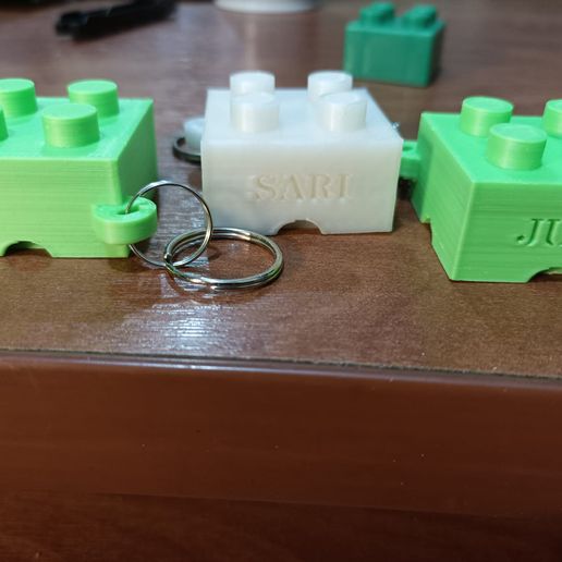 Lego llavero 3D print model - Mito3D