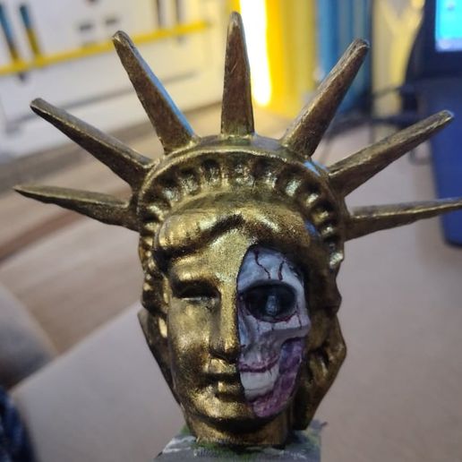 liberty-skull art statue 