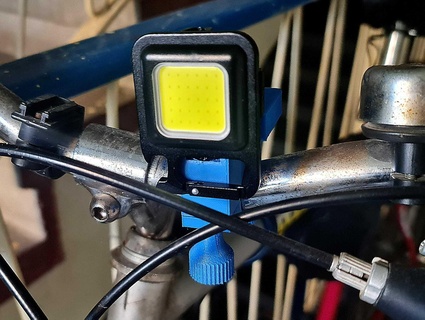 lumière vélo porte clés flaslight bicyclette lampe poche monter LED épi 3d print model - Mito3D