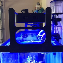 la lumière de montage boîte noire des lumières d'aquarium maison euro corset eurobrace barrière corail le mont l'aquarium 3d print model - Mito3D
