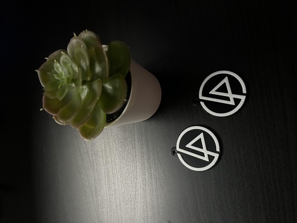 linkin park keychain key holder accessories gifts pendants fobs trinkets charms ornaments decorations porte-cl porta llaves acess rios para chaves llaveros decoraciones motorbike car sell linking rock 3d print model - Mito3D