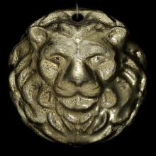 lion medallion jewelry pendant jewlery art 3d print model - Mito3D