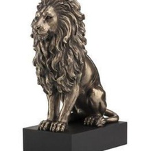 lion sculpture home 3d print model - Mito3D