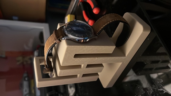 lip watch holder watches support lip jewelry design art  3d print model - Mito3D
