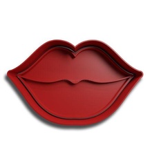 lips cookie cutter cutting mouth valentine valentine's day 3d print model - Mito3D
