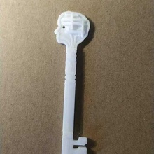 locke chiave impostato 1 y netflix lucchetto porta serie serratura pianta incontro testa 3d print model - Mito3D