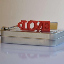 love shaped usb flash drive case keychain jewelry keyring personalised 3d print model - Mito3D