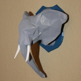 low poly animal troféus elefante cabeça poli rinoceronte troféu esculturas 3d print model - Mito3D
