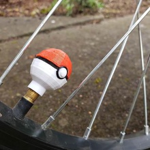 low poly pok ball monster vélo bouchon de valve presta schrader vannes jeu poke art vélos pokeball pokemon 3d print model - Mito3D