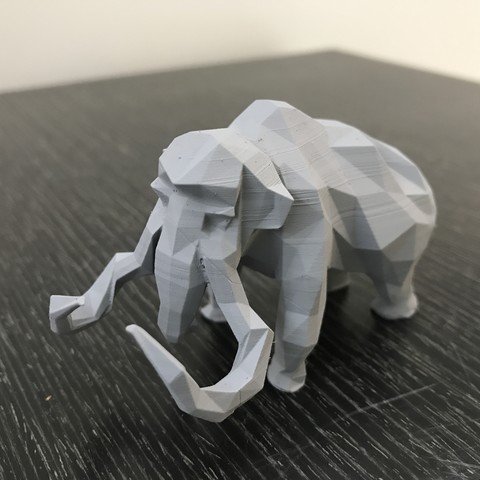 low-poly mamute a arte animais brinquedo matemática 3D print model - Mito3D
