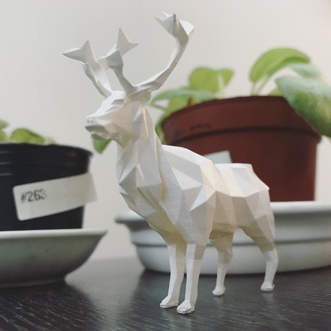 low-poly-Rentier Kunst Tier - Spielzeug low-poly Mathe-Kunst Kunst-Spielzeug 3D print model - Mito3D