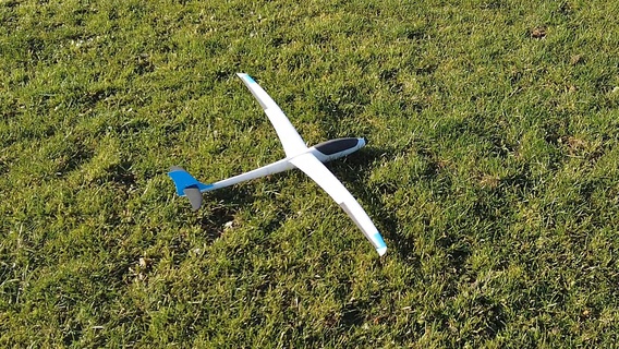 lukisegler-ng xs e mini rc electric glider brushless drive Game airplane 3d print model - Mito3D