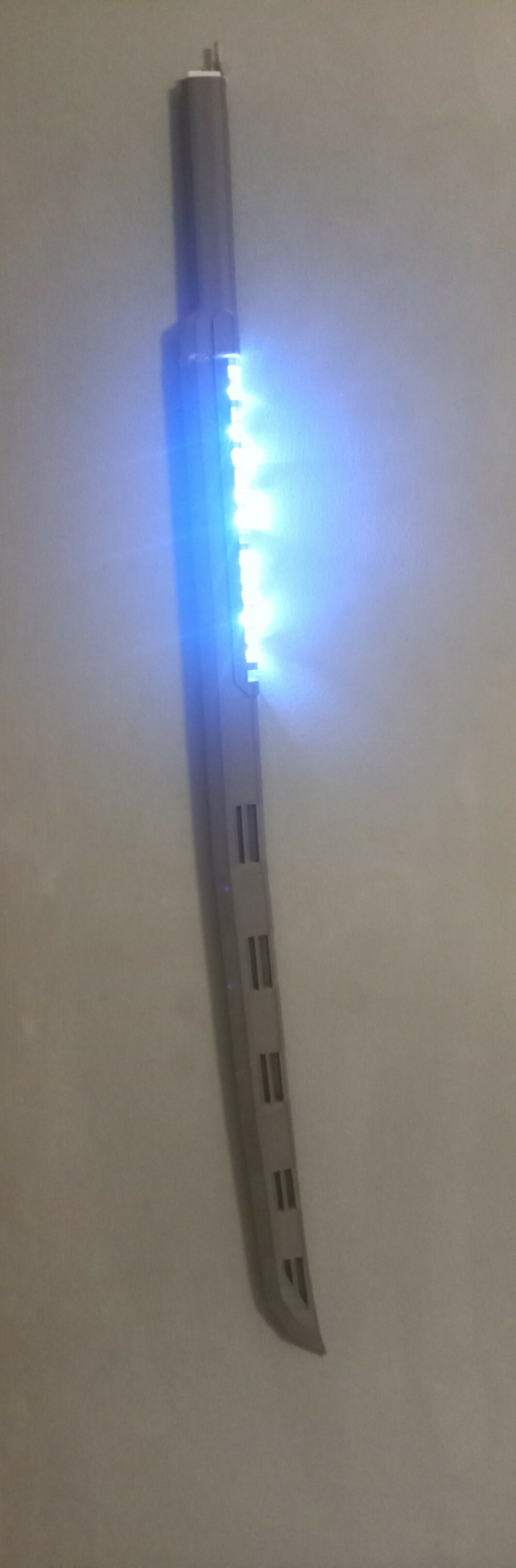 luminescente katana espada longo mandoble dual Japão japonês 3D print model - Mito3D